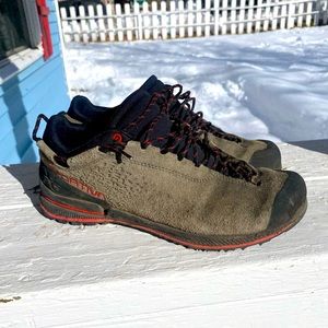La Sportiva TX2 approach shoes 43 (US 10)